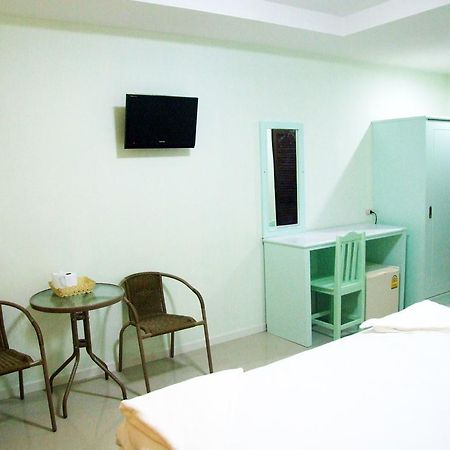 Ruan Rim Nam Hotel Roi Et Kamer foto