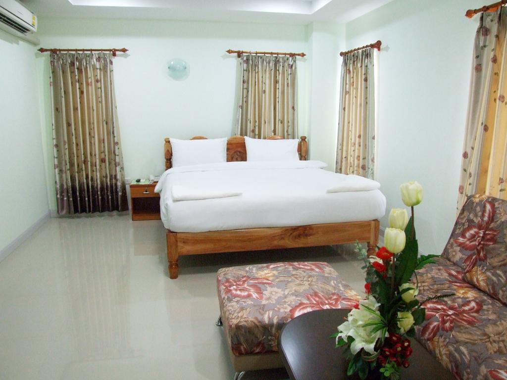 Ruan Rim Nam Hotel Roi Et Kamer foto