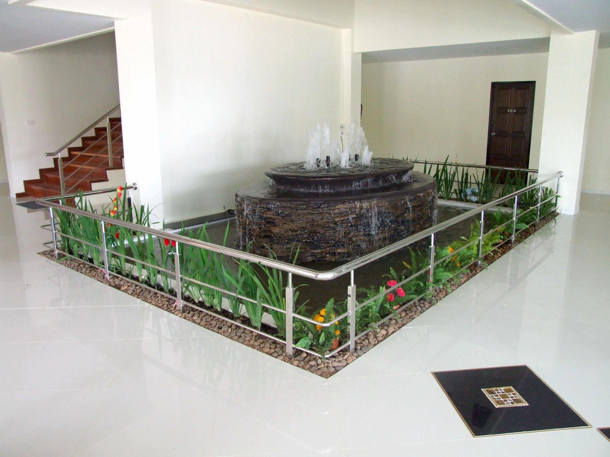 Ruan Rim Nam Hotel Roi Et Buitenkant foto